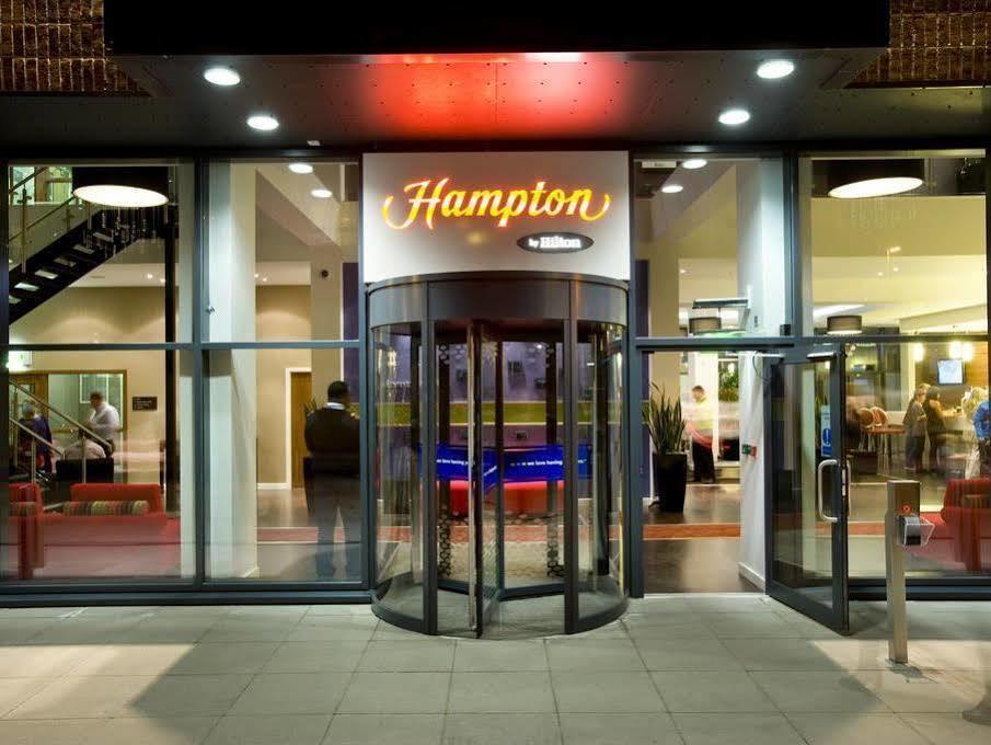 Hampton By Hilton Liverpool John Lennon Airport Спик Экстерьер фото